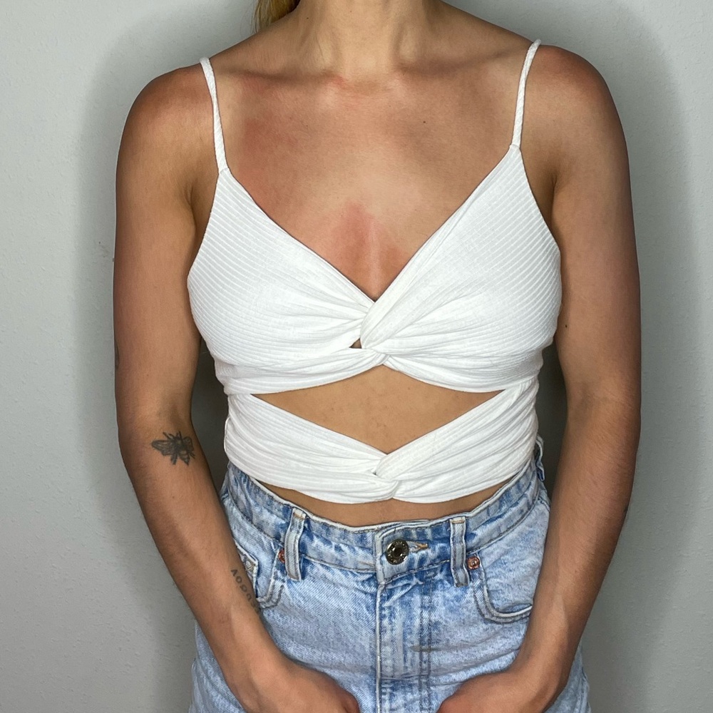 White tie tank
